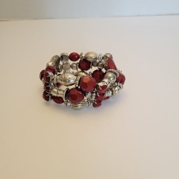 Chunky Red Beaded Bracelet - Picture 5 of 7